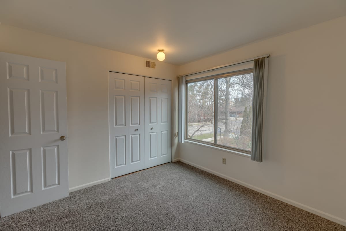 Photos and Video of The Pines Apartments in East Lansing, MI
